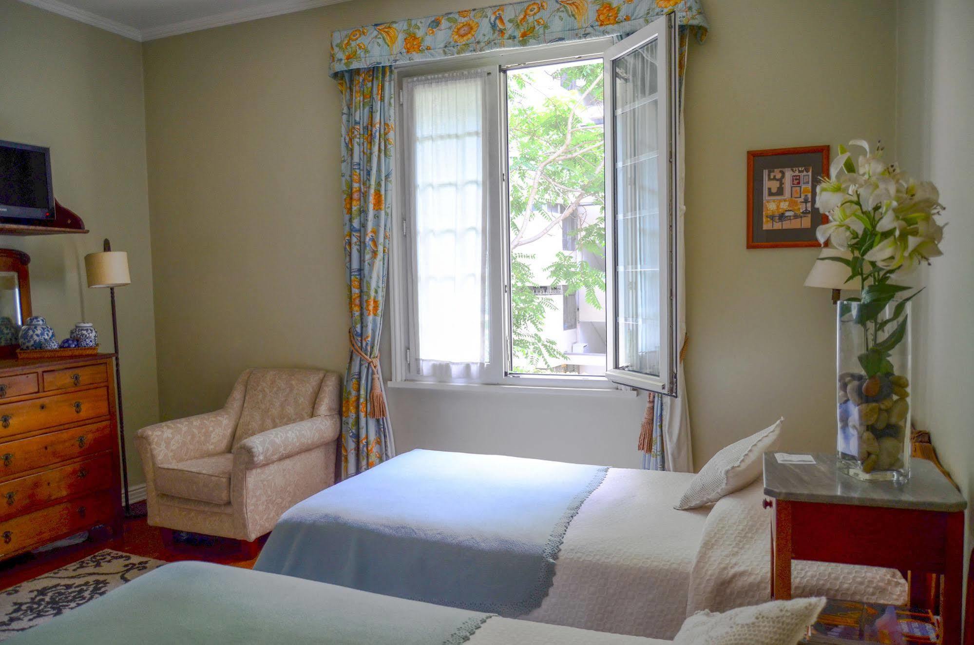Vilafranca Petit Hotel Сантьяго Экстерьер фото