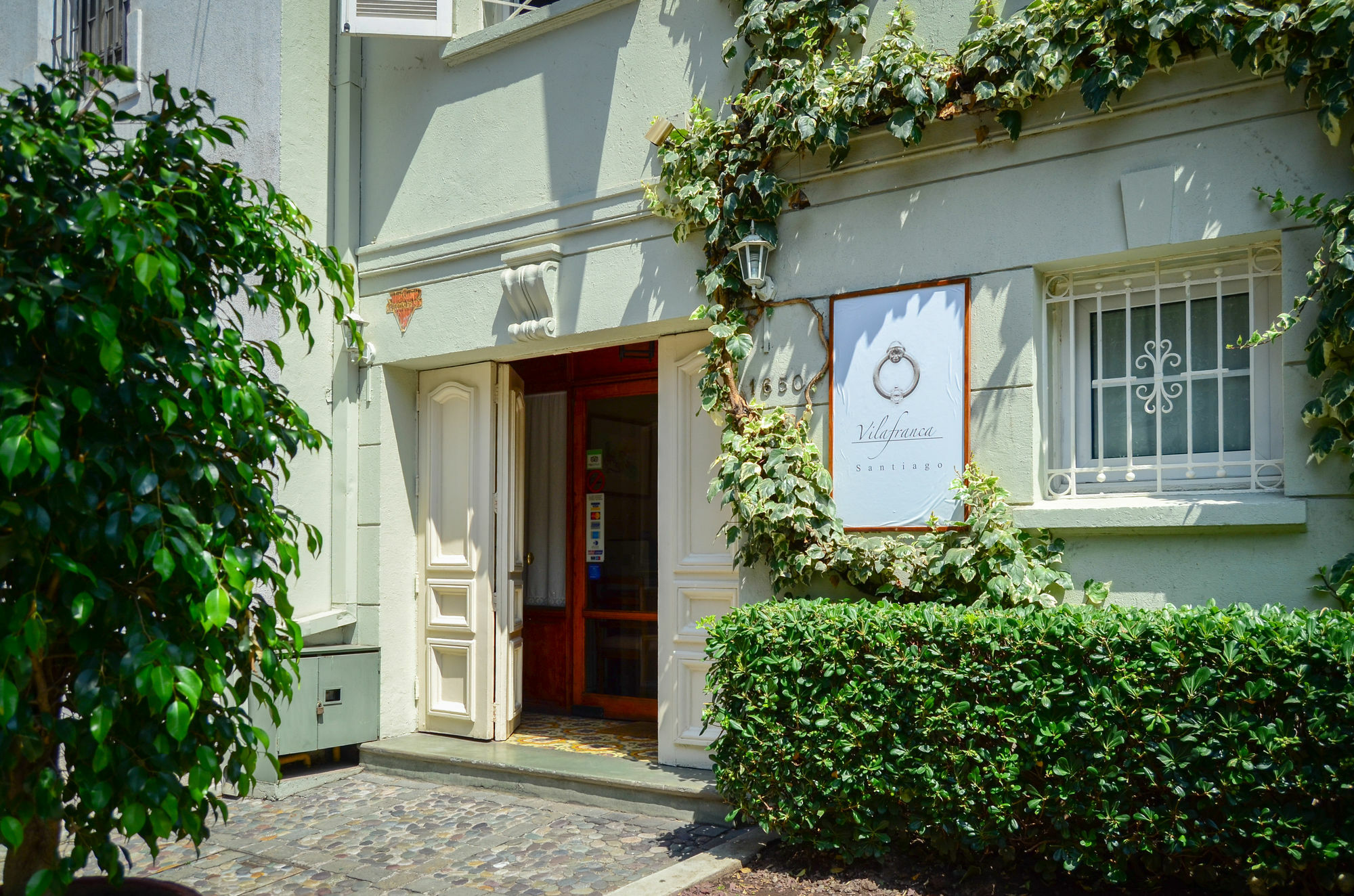 Vilafranca Petit Hotel Сантьяго Экстерьер фото